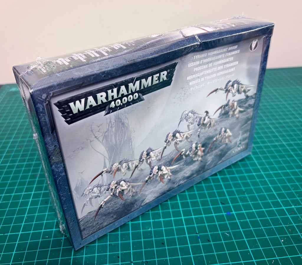 Warhammer 40,000 – Tyranid Hormagaunt Brood (OOP Pre-2009 Sculpt) | Sealed Box | Rare Tyranids Miniatures