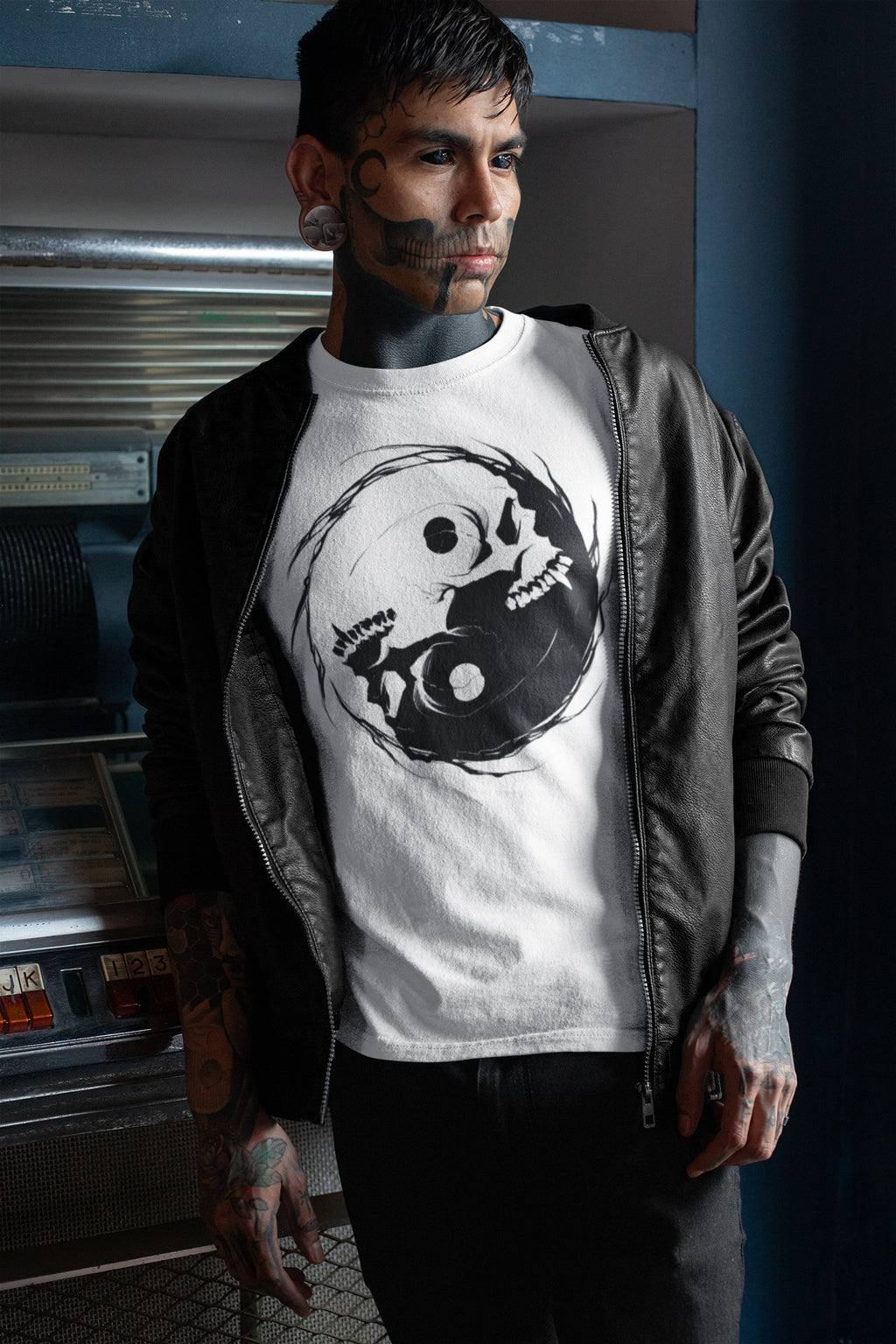 Occult Gothic Vampire Skull Yin Yang Sigil | Essential Cotton T-Shirt Light