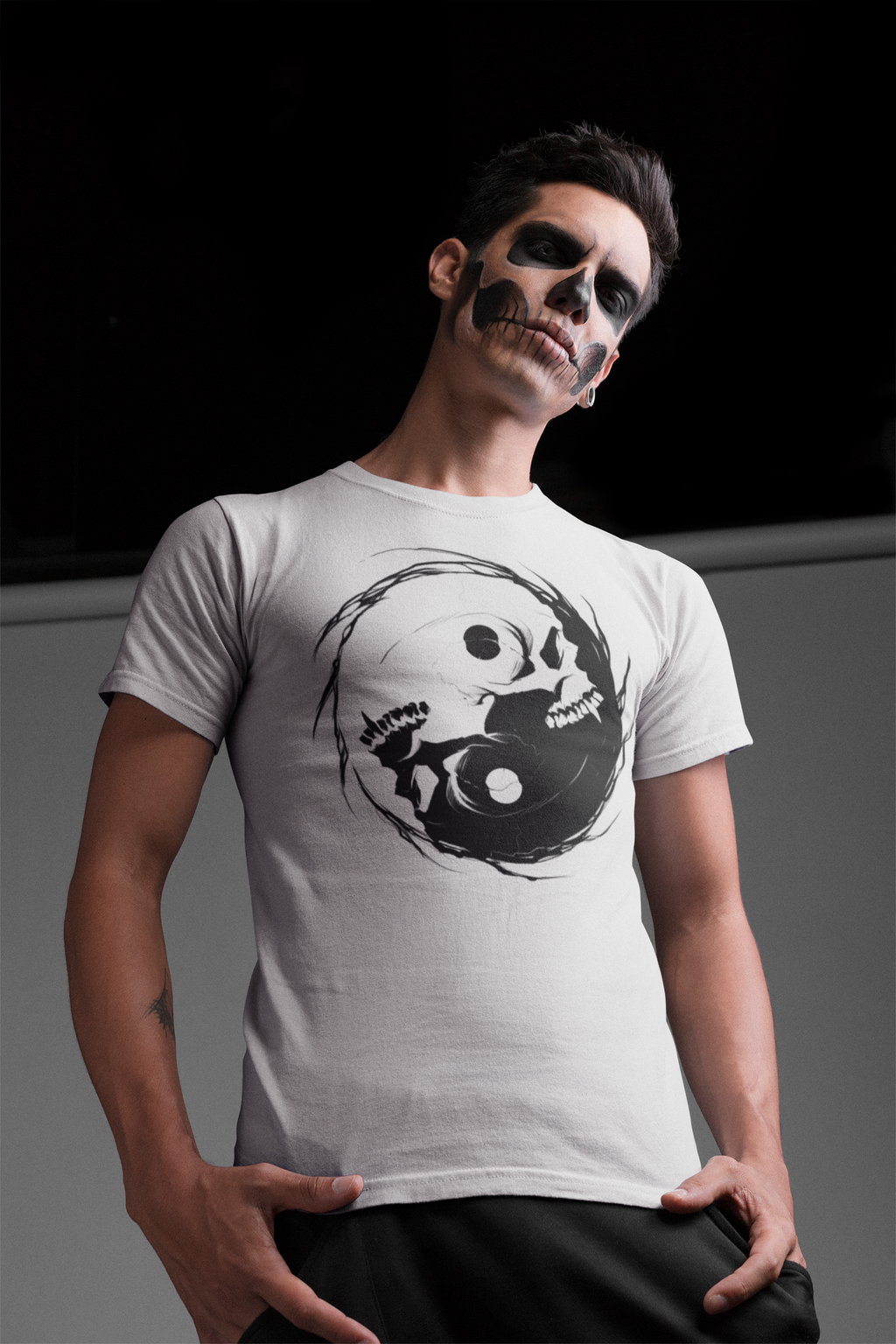 Occult Gothic Vampire Skull Yin Yang Sigil | Essential Cotton T-Shirt Light